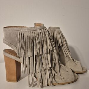 Fringed Suede Block Heel Sandals - Cream